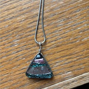 UNIQUE TRIANGULAR GLASS PENDANT NECKLACE